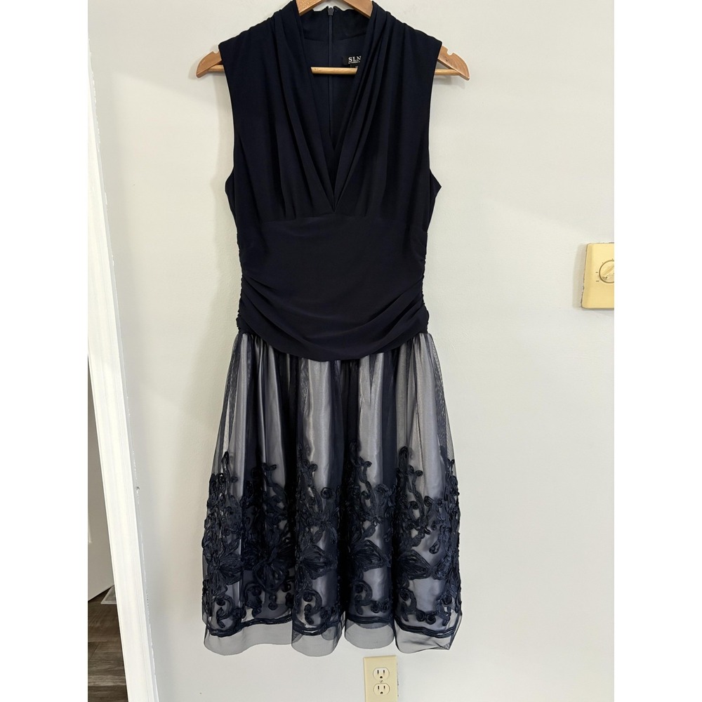 SLNY Dress Womens 12 Navy Blue Embroidered Mesh Fit & Flare‎ Cocktail Tulle Gray